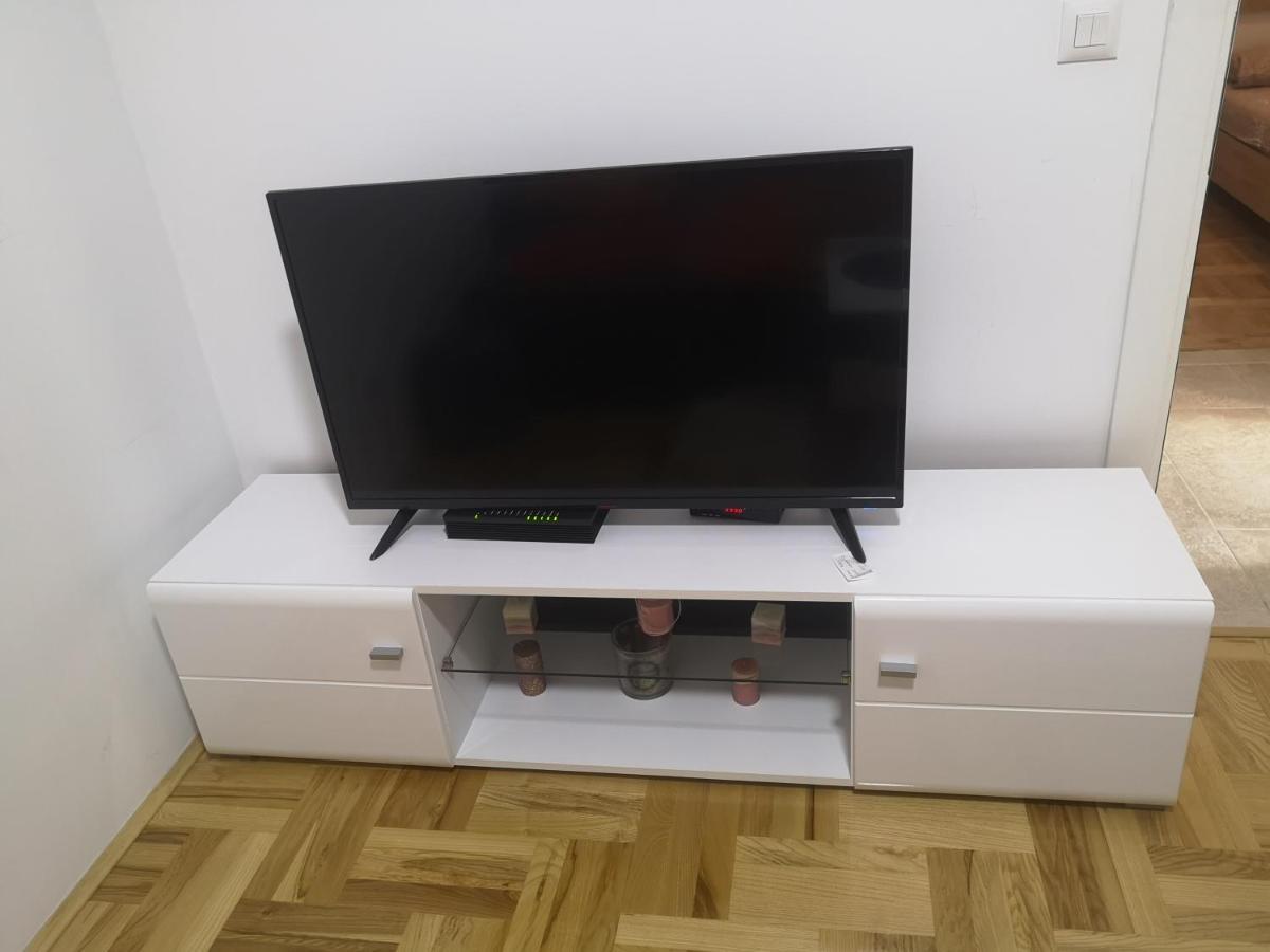 Jednosoban Stan Zoja Apartment Подгорица Екстериор снимка